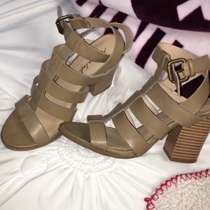 american eagle heels